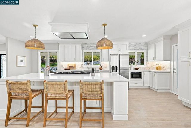 4333 Walnut Blvd, Walnut Creek, CA 94596