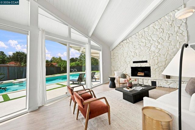 4333 Walnut Blvd, Walnut Creek, CA 94596