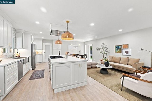 4333 Walnut Blvd, Walnut Creek, CA 94596