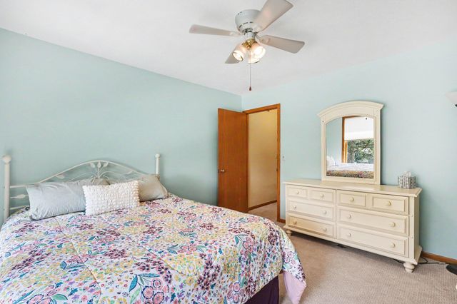 7417 Old Lantern Drive Se, Gaines Twp, MI 49316