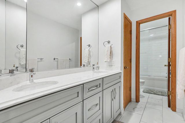 7417 Old Lantern Drive Se, Gaines Twp, MI 49316
