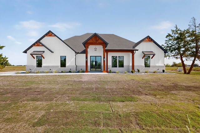 135 VZ County Road 3811, Wills Point, TX 75169