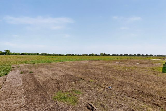 135 VZ County Road 3811, Wills Point, TX 75169