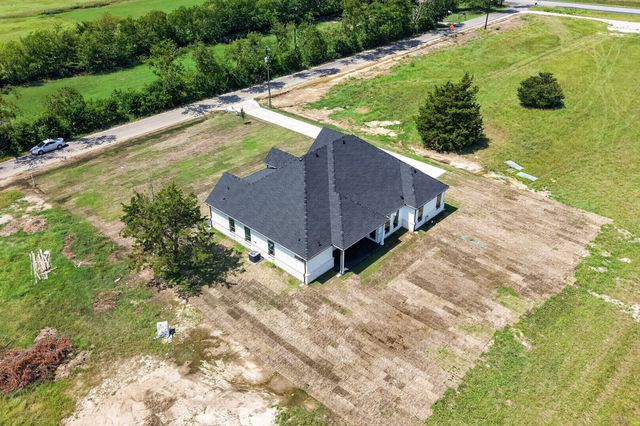 135 VZ County Road 3811, Wills Point, TX 75169