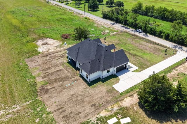 135 VZ County Road 3811, Wills Point, TX 75169