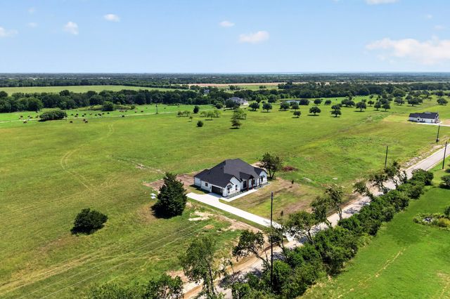 135 VZ County Road 3811, Wills Point, TX 75169