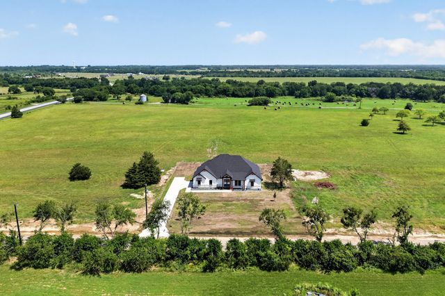 135 VZ County Road 3811, Wills Point, TX 75169