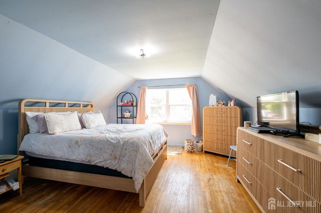 24 Old Stage Road, East Brunswick, NJ 08816