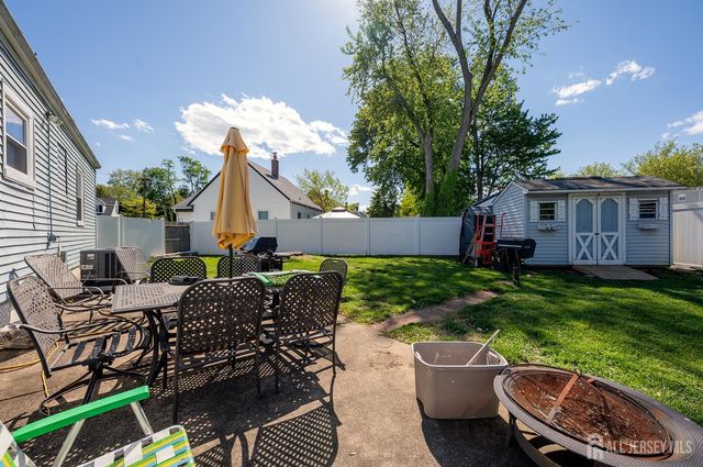 24 Old Stage Road, East Brunswick, NJ 08816