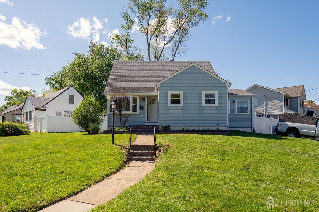 24 Old Stage Road, East Brunswick, NJ 08816