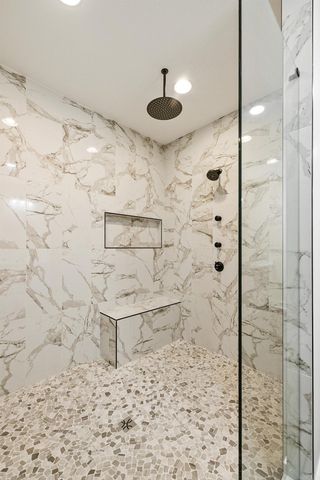 7000 Rolling Manor Drive, Benton, AR 72019