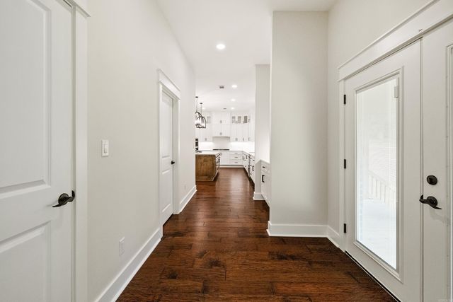 7000 Rolling Manor Drive, Benton, AR 72019