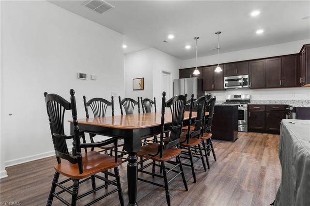 388 Altavista Drive, Clemmons, NC 27012