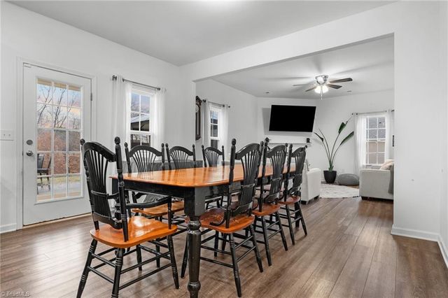 388 Altavista Drive, Clemmons, NC 27012