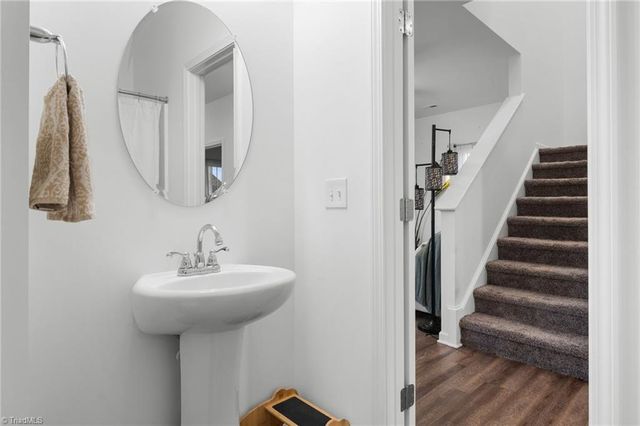 388 Altavista Drive, Clemmons, NC 27012