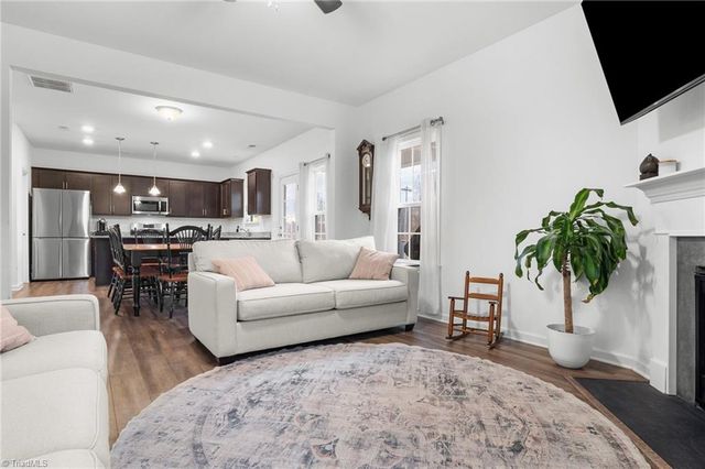 388 Altavista Drive, Clemmons, NC 27012