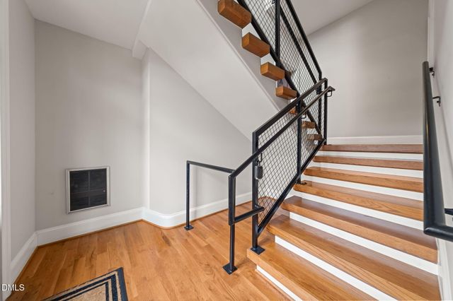 2018 Smallwood Drive C, Raleigh, NC 27605