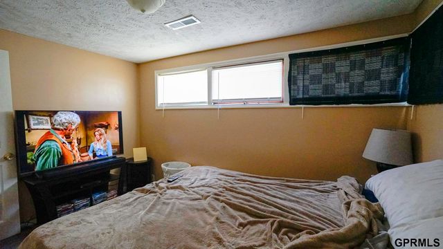 4618 Redick Avenue, Omaha, NE 68152
