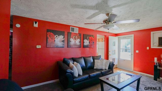 4618 Redick Avenue, Omaha, NE 68152