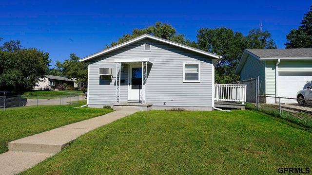 4618 Redick Avenue, Omaha, NE 68152