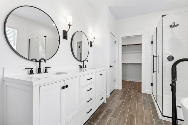 12406 Old Fashion Circle, Mont Belvieu, TX 77535
