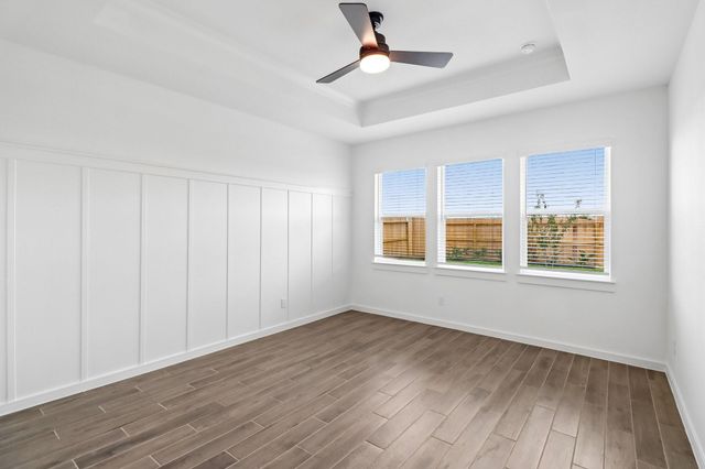 12406 Old Fashion Circle, Mont Belvieu, TX 77535