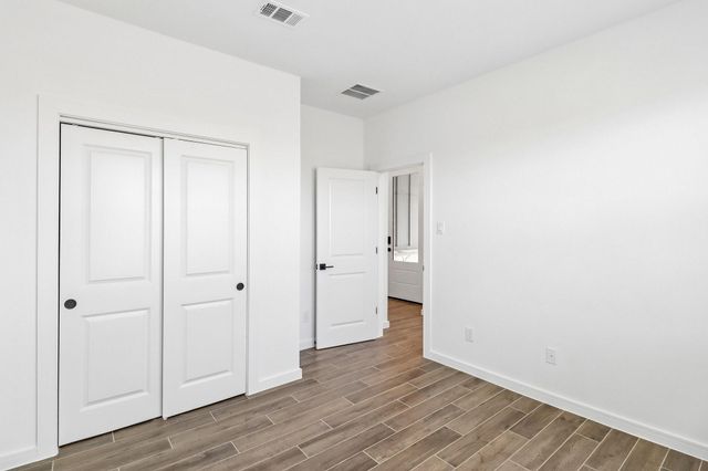 12406 Old Fashion Circle, Mont Belvieu, TX 77535