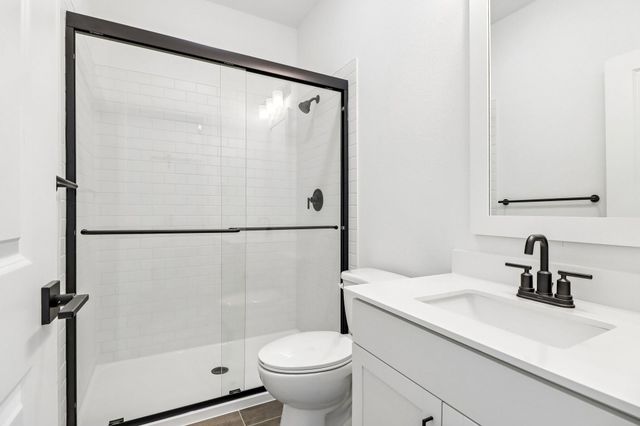 12406 Old Fashion Circle, Mont Belvieu, TX 77535