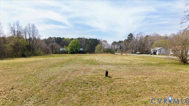 6717 Middle Rd, Prince George, VA 23875