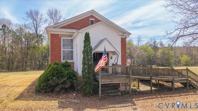6717 Middle Rd, Prince George, VA 23875