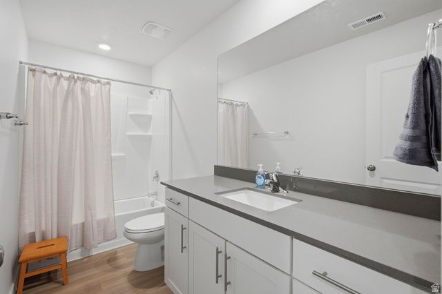 2143 N CHIANTI ST, Saratoga Springs, UT 84045