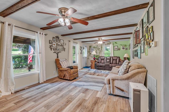 415 Farrell Street, West Plains, MO 65775