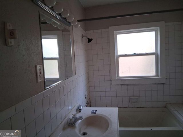 2835 Burton Road NW, Atlanta, GA 30311