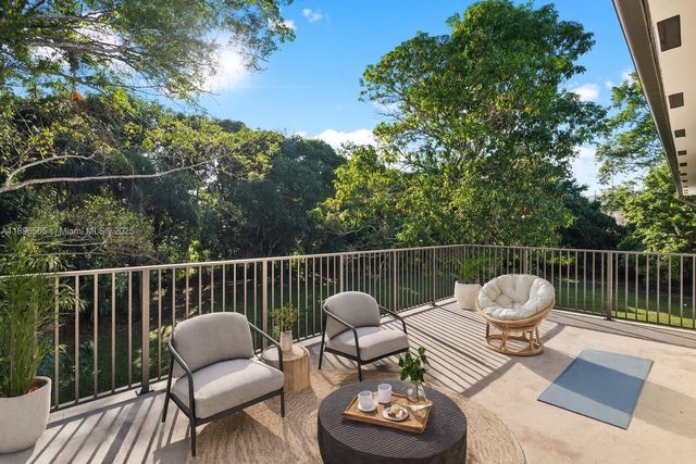 8501 SW 68th St Rd, Miami, FL 33143