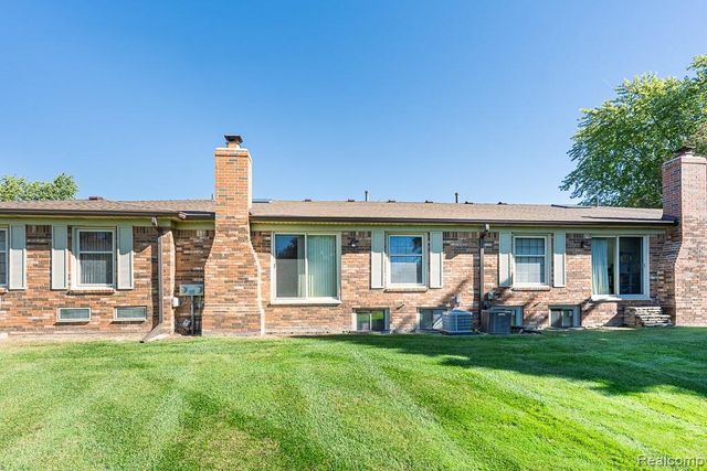 49414 Richmond Court, Shelby Twp, MI 48315