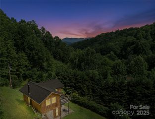 1222 Lotties Creek Road, Burnsville, NC 28714