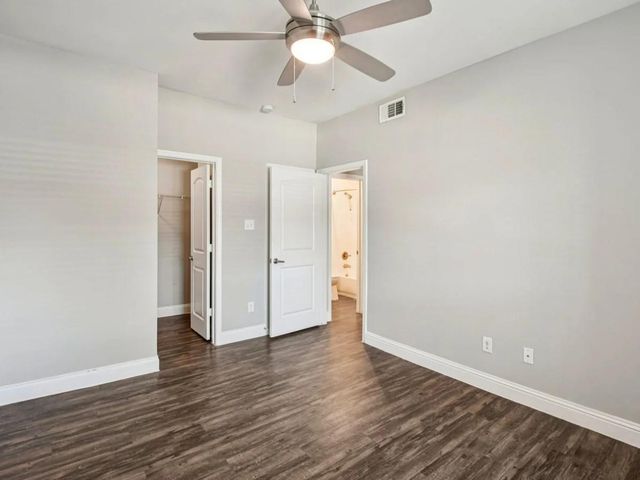 4211 Clay Hill Drive 1603, Houston, TX 77084