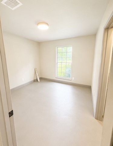 206 N Main Street, Edgewood, TX 75117