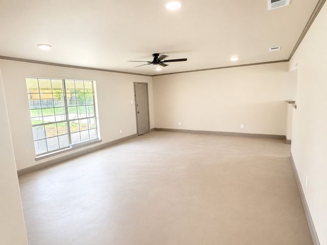206 N Main Street, Edgewood, TX 75117