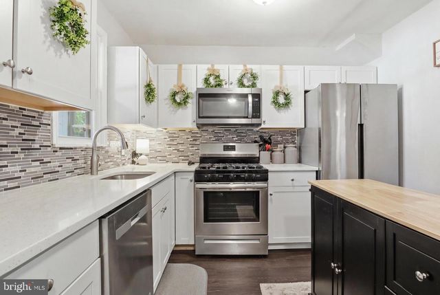 30 N PENN ST, Hanover, PA 17331