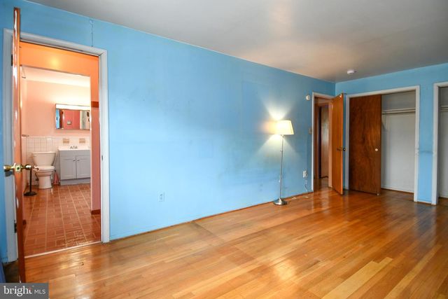 7445 CALDER DR, Capitol Heights, MD 20743