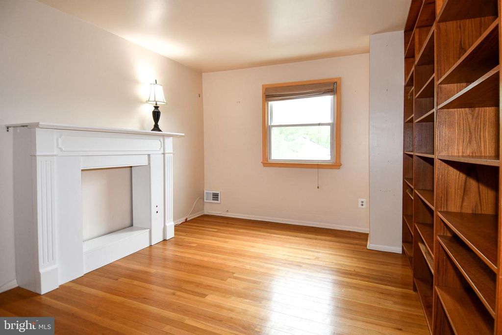 Image 26 of property listing at 7445 CALDER DR, Capitol Heights, MD 20743