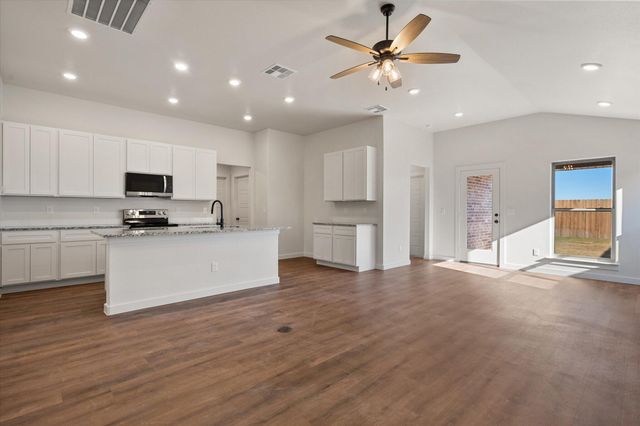 2607 Garland Avenue, Lubbock, TX 79407