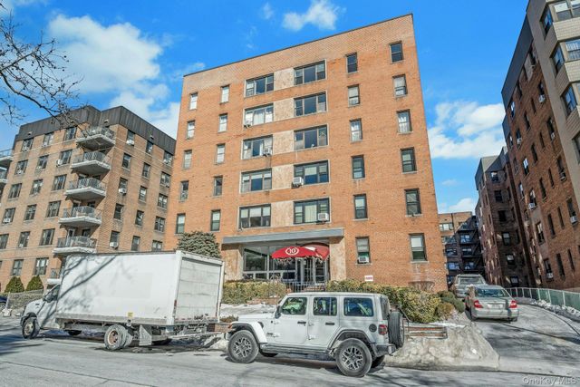 10 N Broadway 4B, White Plains, NY 10601