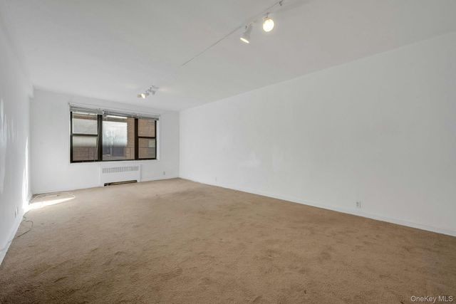 10 N Broadway 4B, White Plains, NY 10601