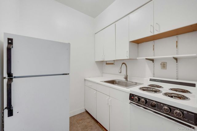 10 N Broadway 4B, White Plains, NY 10601