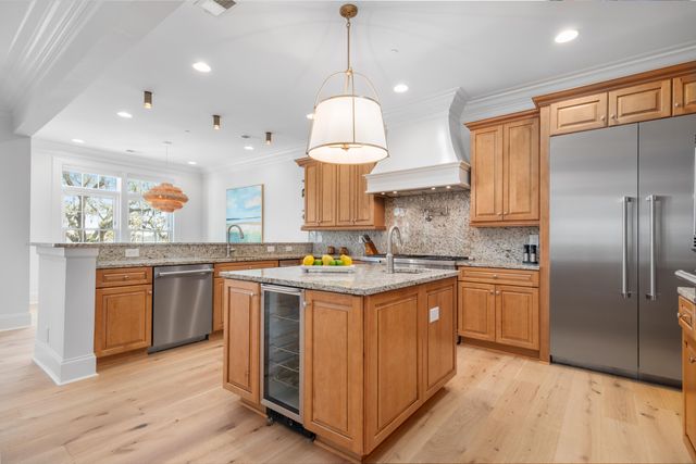 108 Fairbanks Oak Alley Unit 201, Charleston, SC 29492