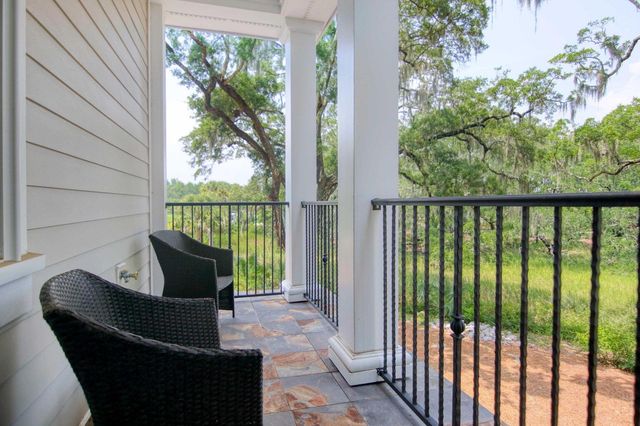 108 Fairbanks Oak Alley Unit 201, Charleston, SC 29492