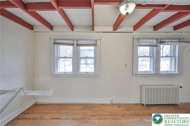 1333 Spring Valley Road, Bethlehem City, PA 18015