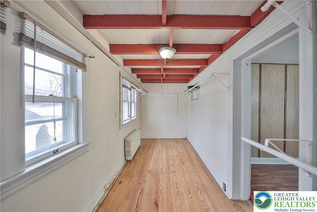 1333 Spring Valley Road, Bethlehem City, PA 18015